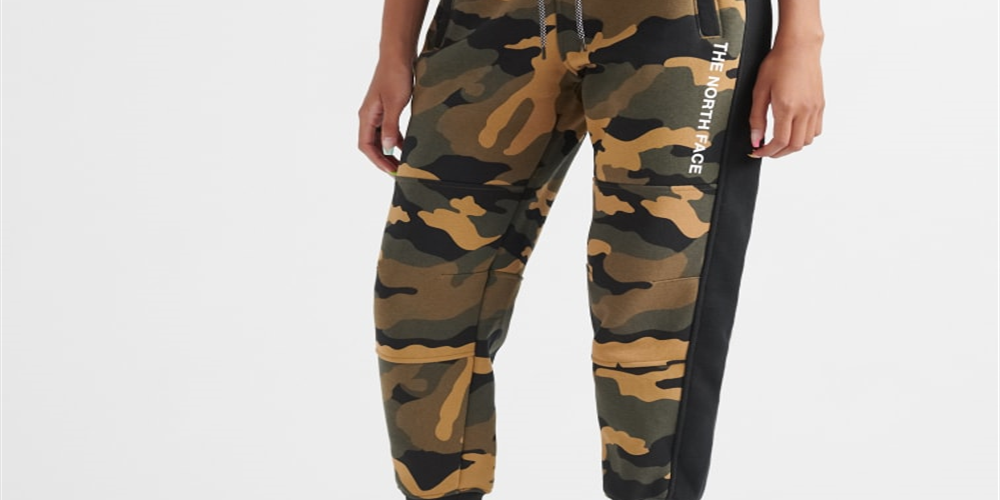 The North Face Women's Sweatpants Fitness Running Camo Green  Size Large