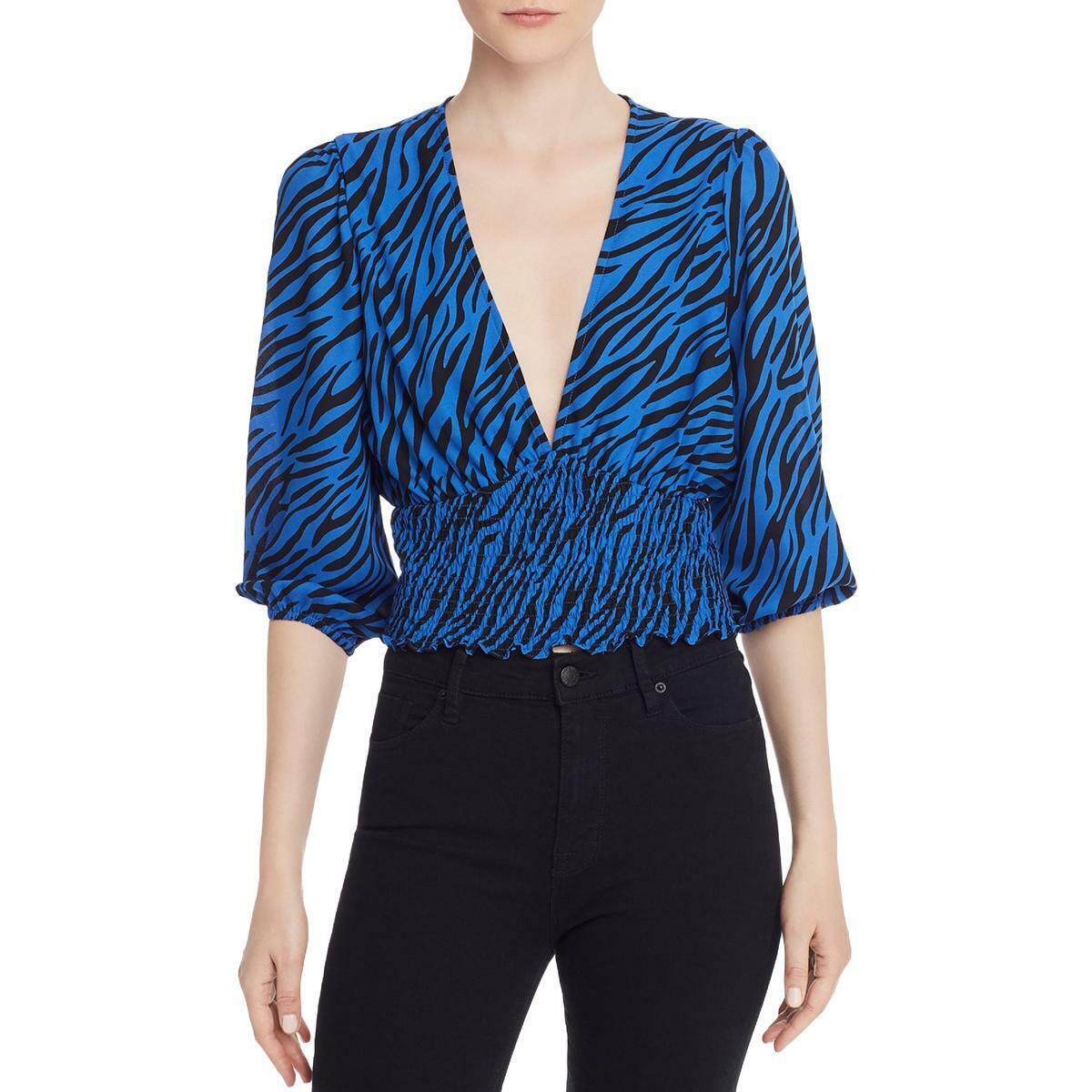 Aqua Women's Animal Print V Neck Crop Top Blue Size Small