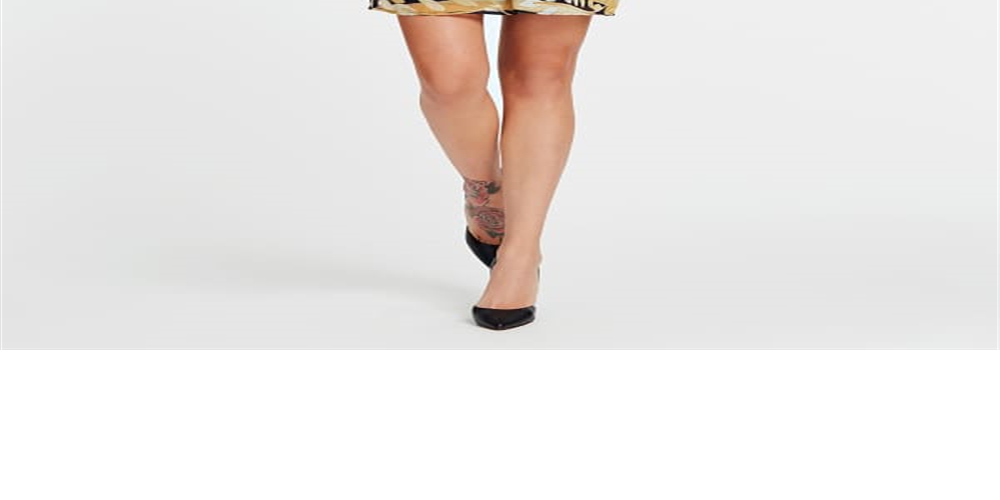 Guess Women's Marciano Floral Pattern Dress Yellow Size Medium