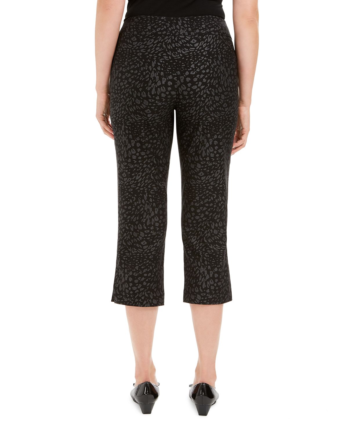 JM Collection Women's Printed Tummy-Control Capris Black Size M