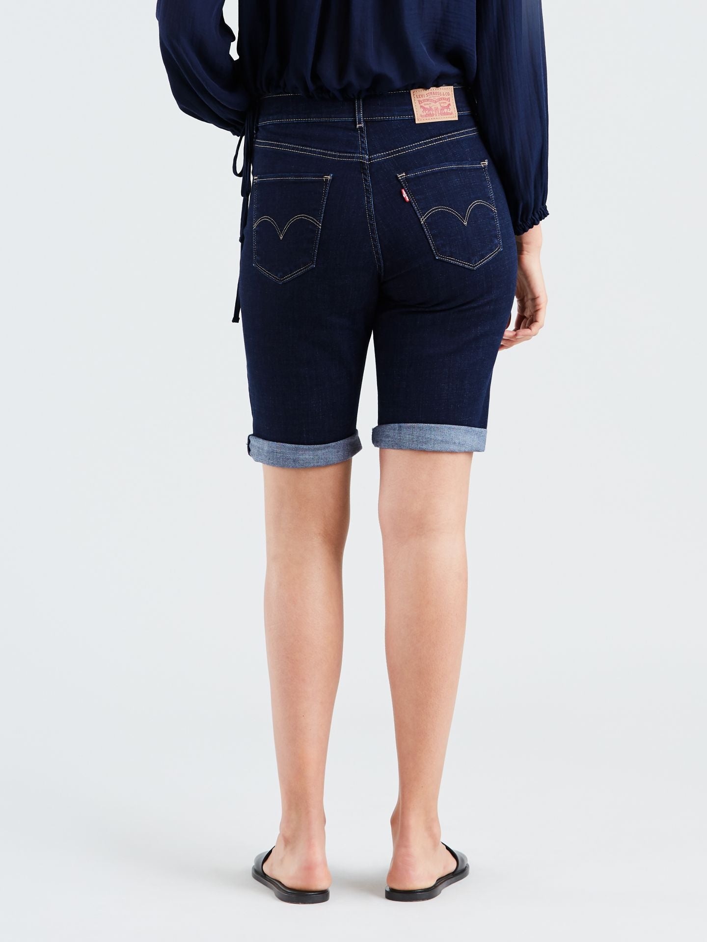 Levi's Women's Bermuda Shorts Blue Size 31