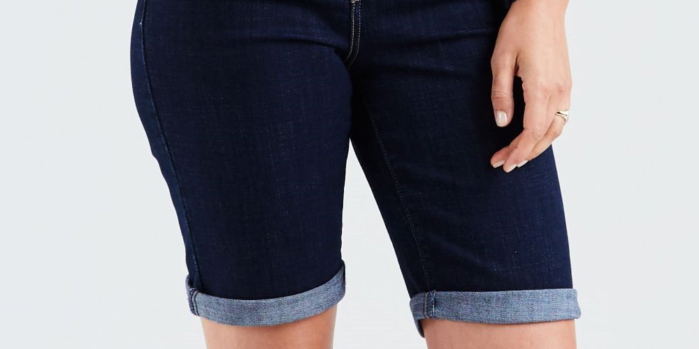 Levi's Women's Bermuda Shorts Blue Size 31