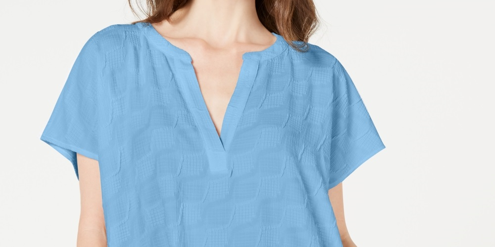 Alfani Women's V Neck Textured Top Blue Size Petite Medium