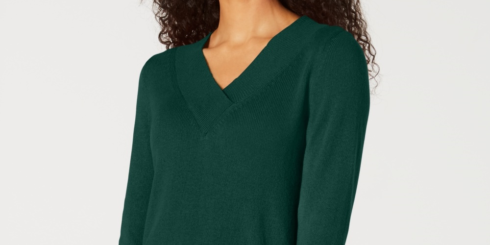 Karen Scott Women's V-Neck Solid Sweater Green Size X-Small