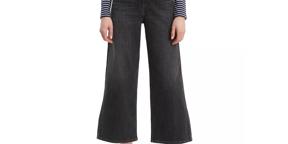 Levi's Women's Super Wide Leg Cropped Jeans Black Size 26