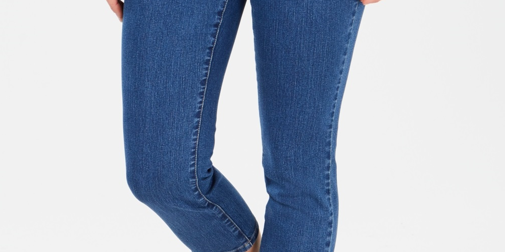 Charter Club Women's Tummy Control Bristol Capri Jeans Blue Size 4