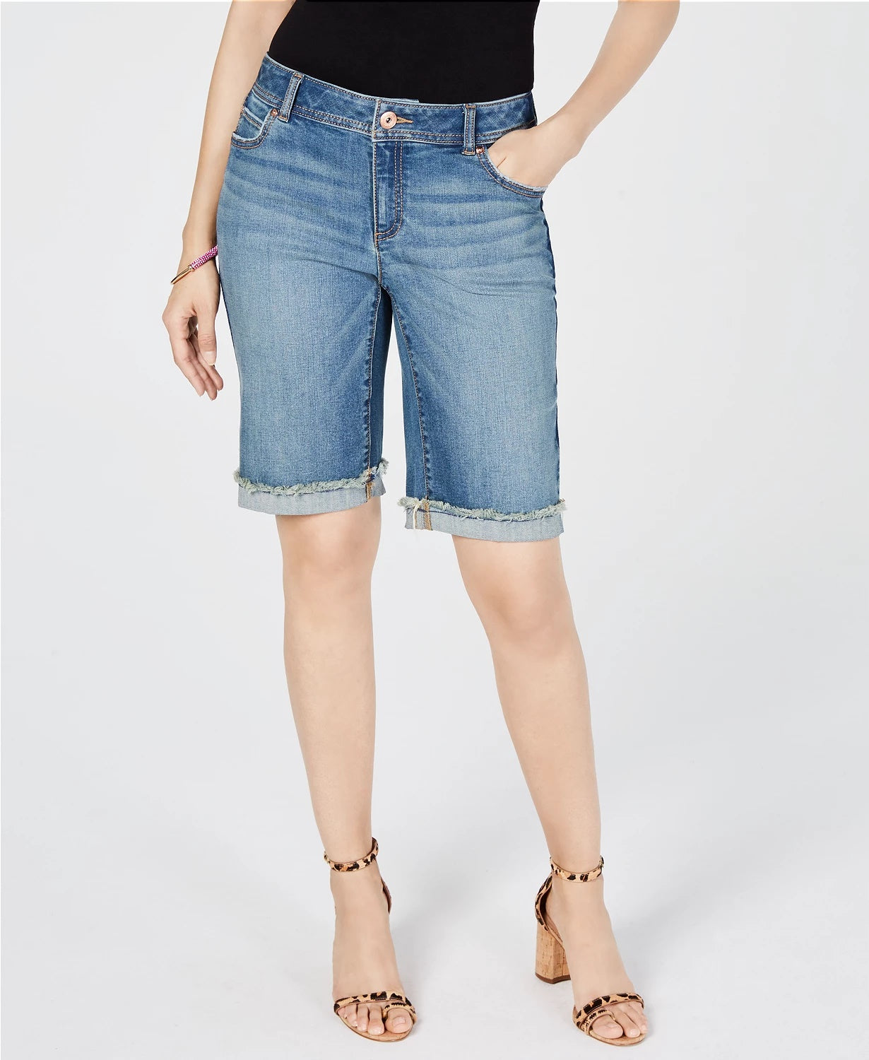INC International Concepts Women's Curvy Fit Contrast Trim Cuffed Denim Shorts Navy Size 10