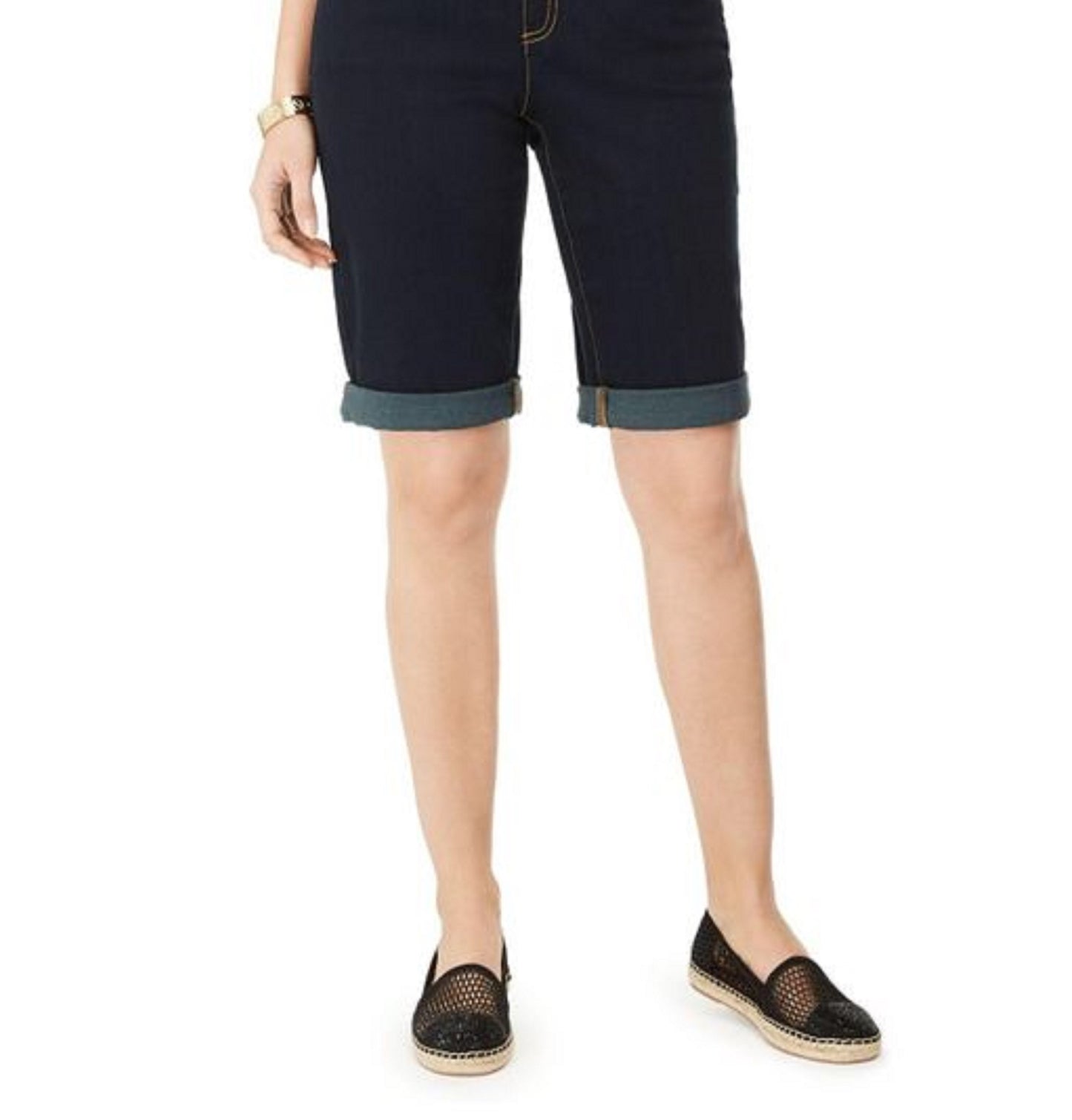 INC International Concepts Women's Curvy-Fit Contrast-Trim Cuffed Denim Shorts Navy Size 6
