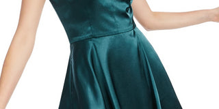 Blondie Nites Women's Spaghetti Strap V Neck Short Fit Flare Party Dress Green Size 9