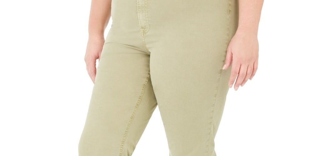 Celebrity Pink Women's Plus Montauk Cropped Pants Green Size 18W