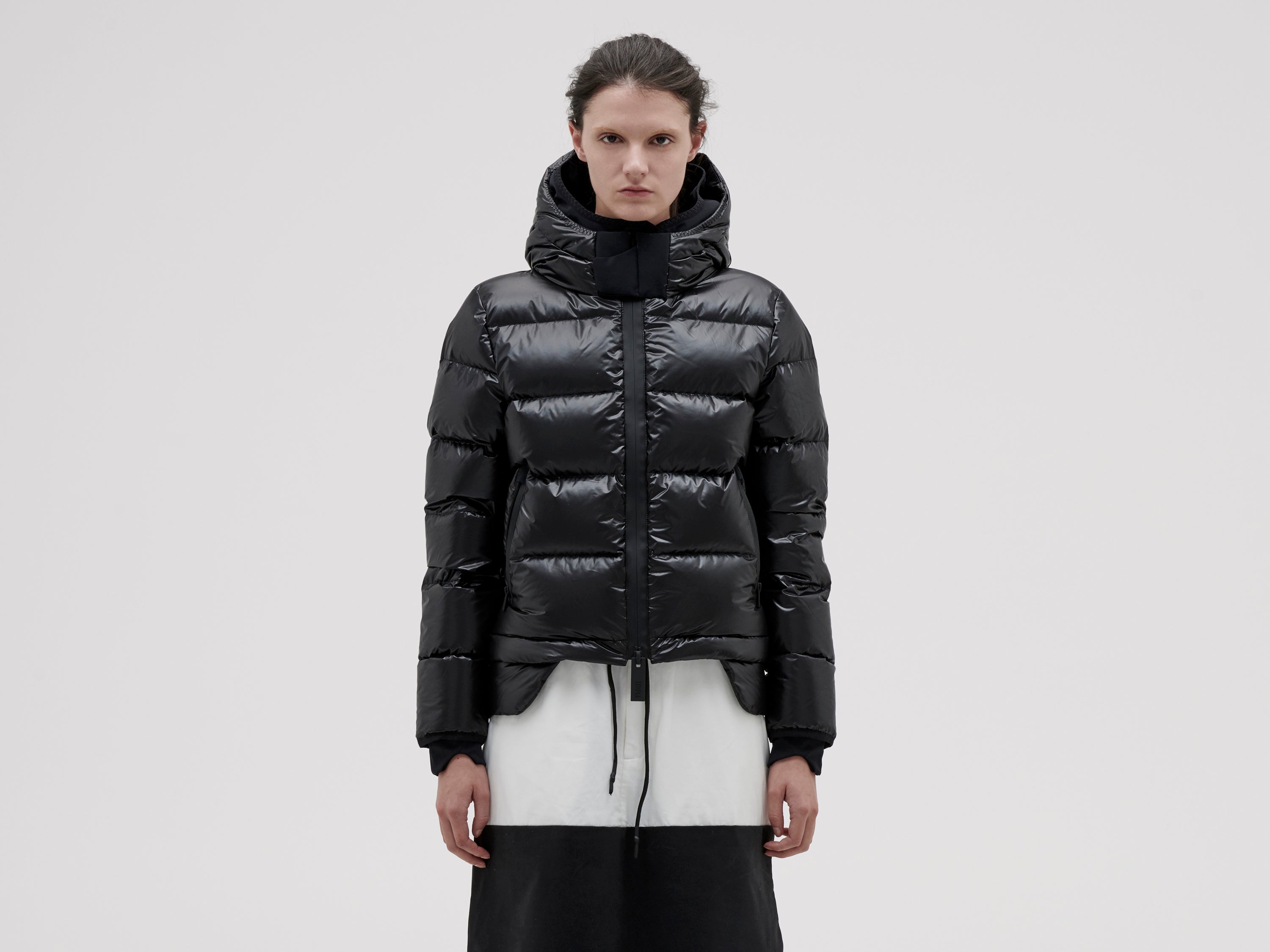 10k-nano-gloss-puffer-jacket-cropped-black