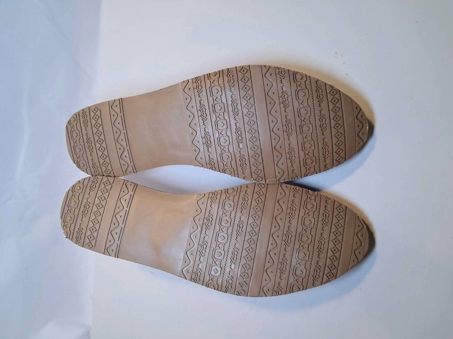 Sbicca - Women's Lawrin Woven Hurache Flat Sandal