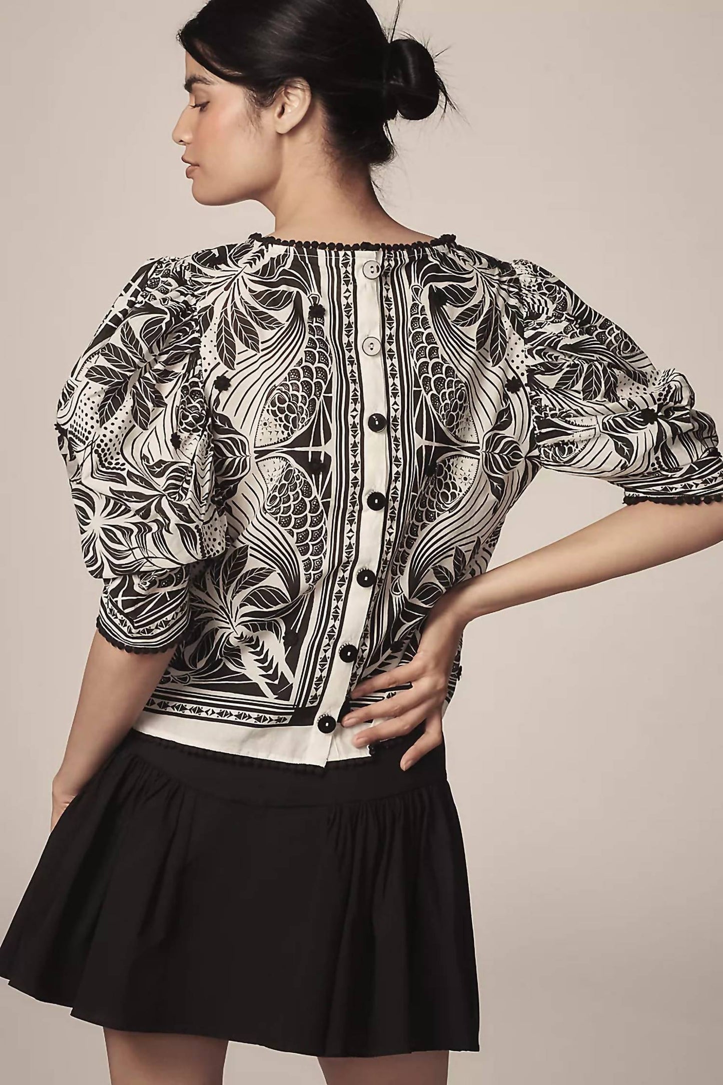 Farm Rio - Monochrome Elegance Puff-Sleeve Blouse