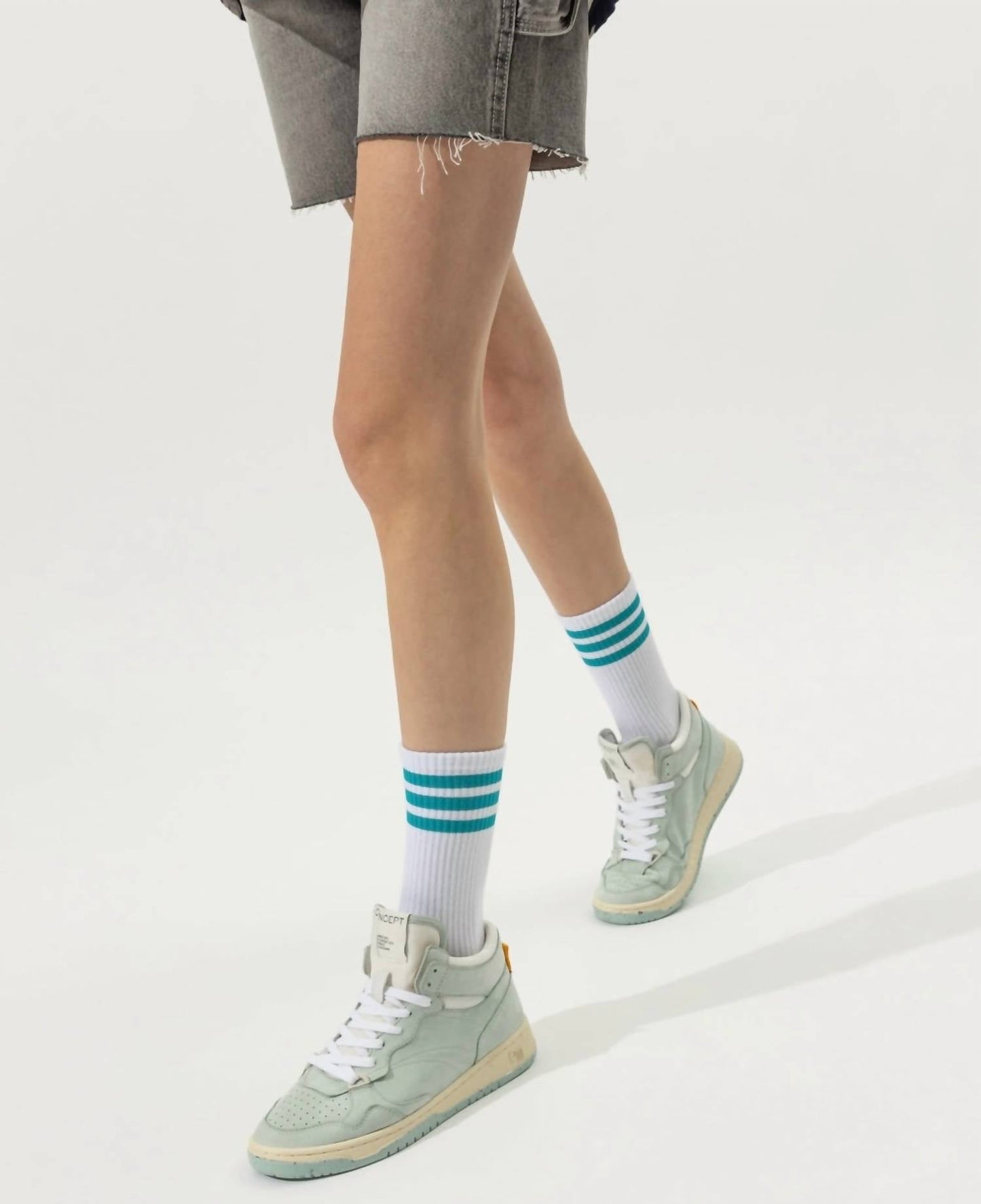 Oncept - Women's Philly Mid-top Sneaker