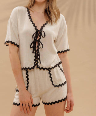 Blu Pepper - Contrast Wavy Trim Front Tie Top & Linen Short Set