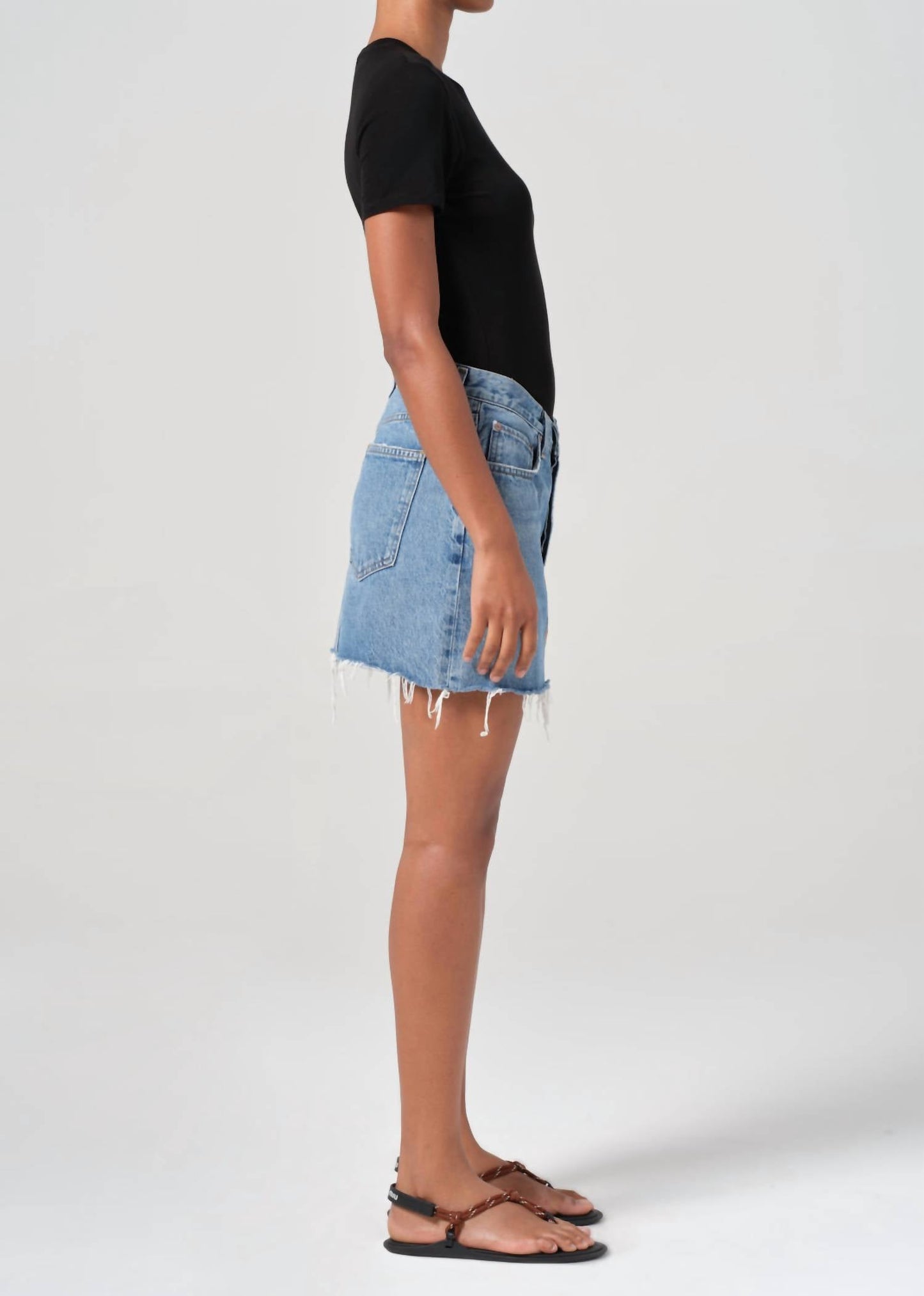 agolde-v-waist-mini-skirt-4