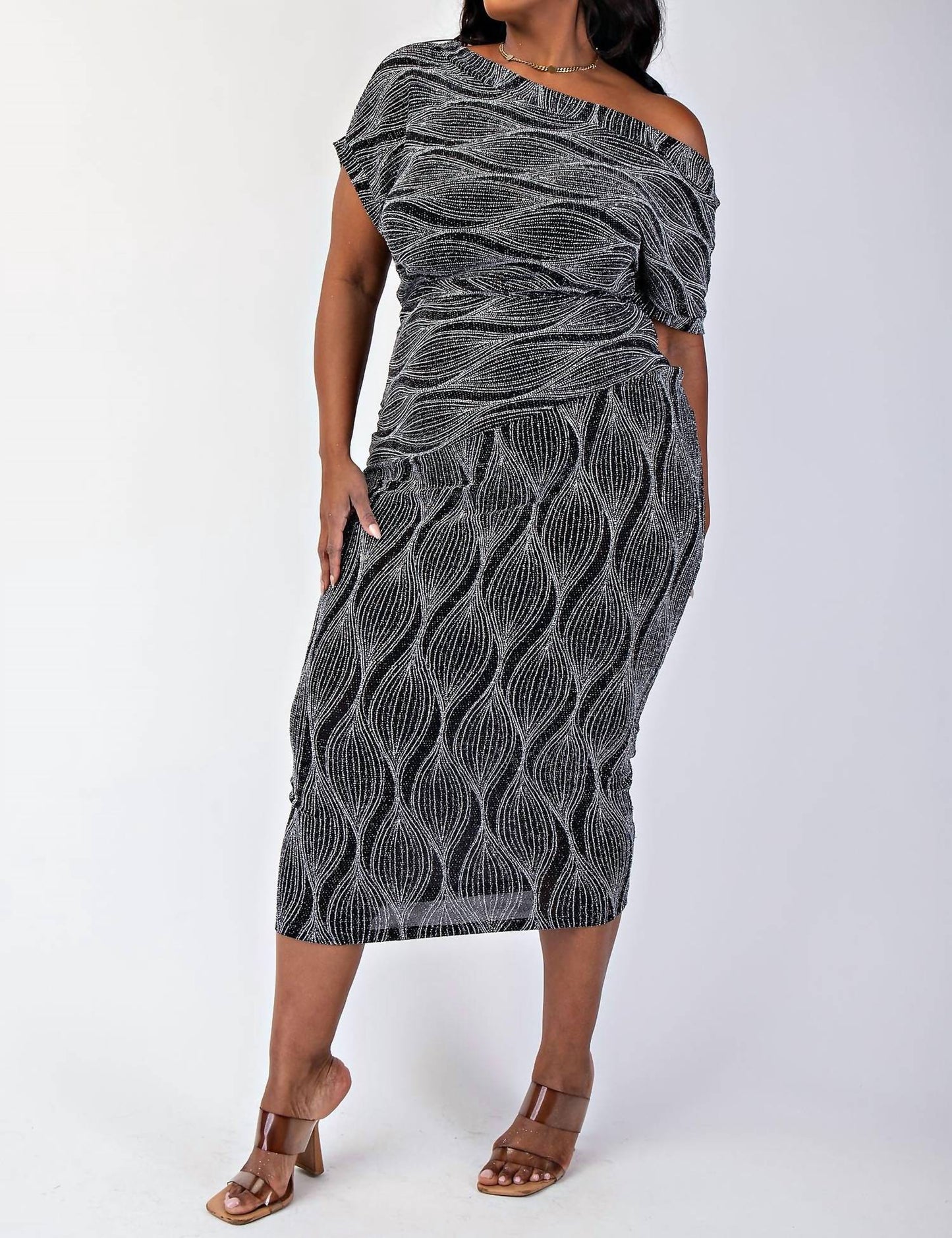 The Curve La - Plus Size Glitter Knit Off Shoulder Knit Midi Dress