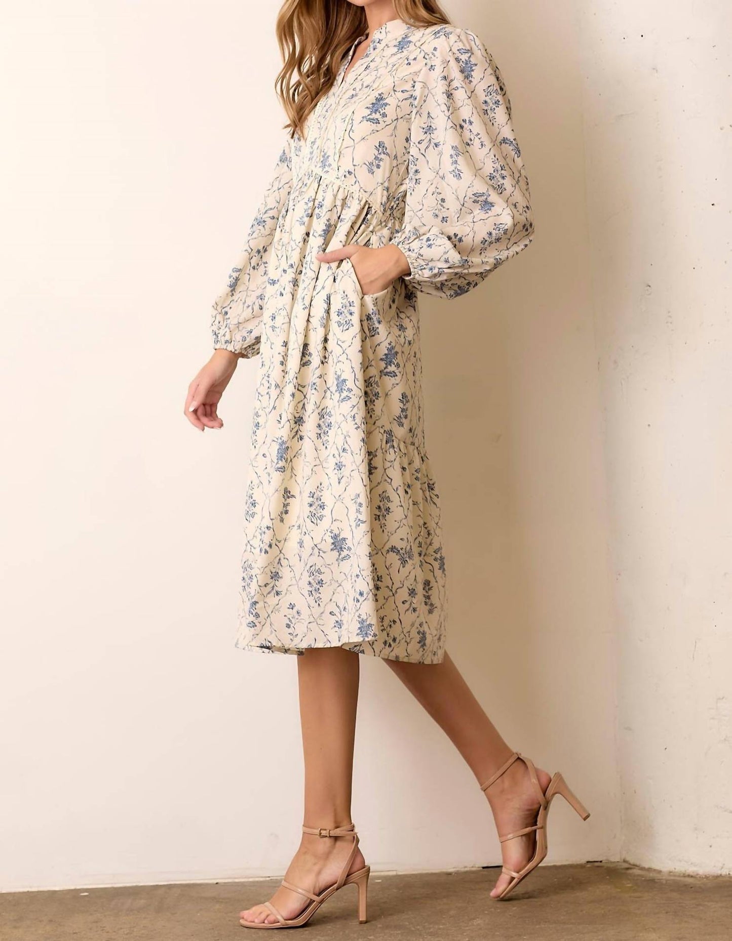 Baevely By Wellmade - Rosie Floral V-neck Dress