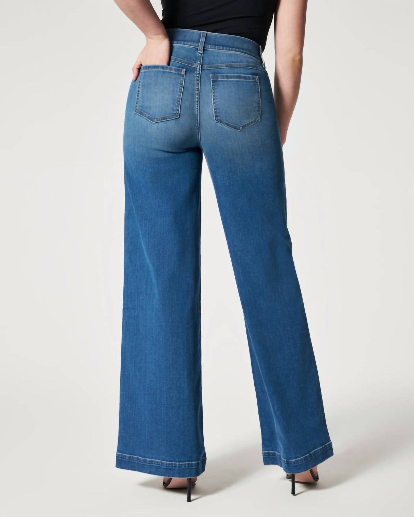 Spanx - SEAMED FRONT WIDE LEG JEANS