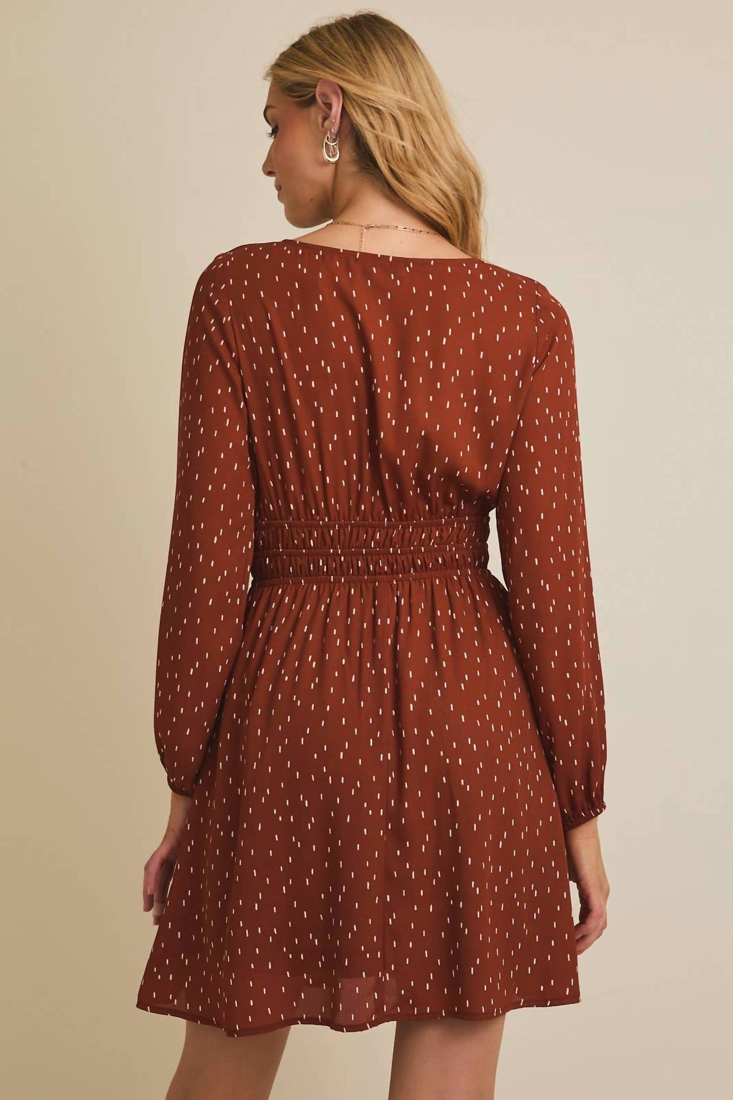 Gilli - Sammy Round Neck Long Sleeve Mini Dress