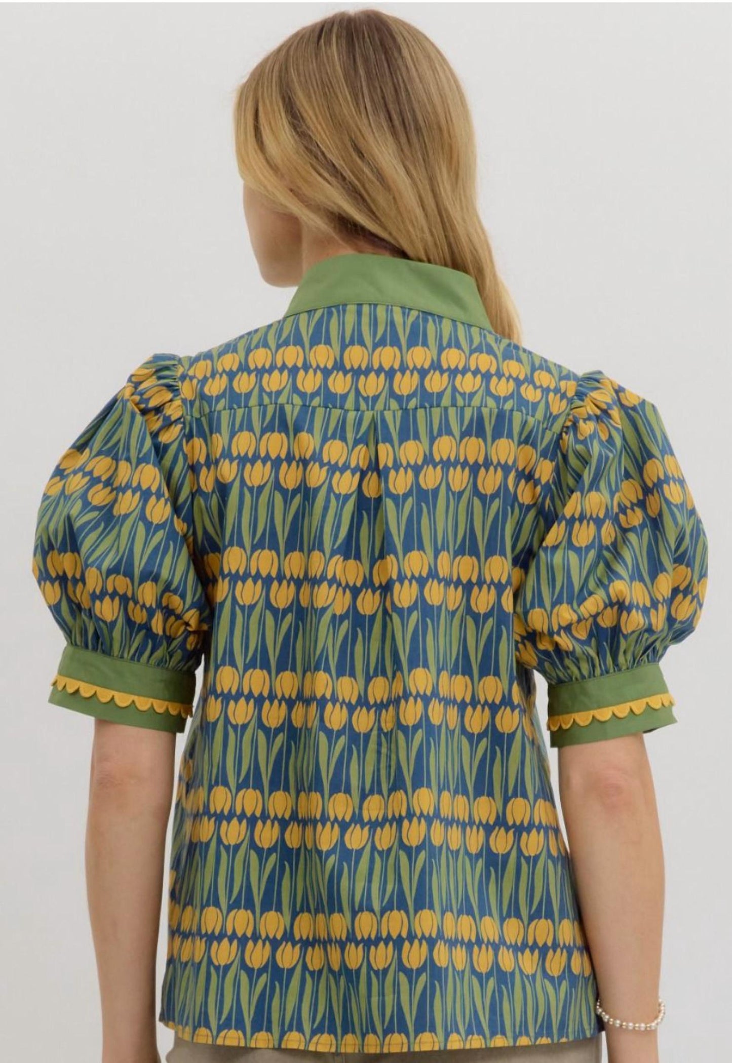 Entro - Floral Short Puff Sleeve Top