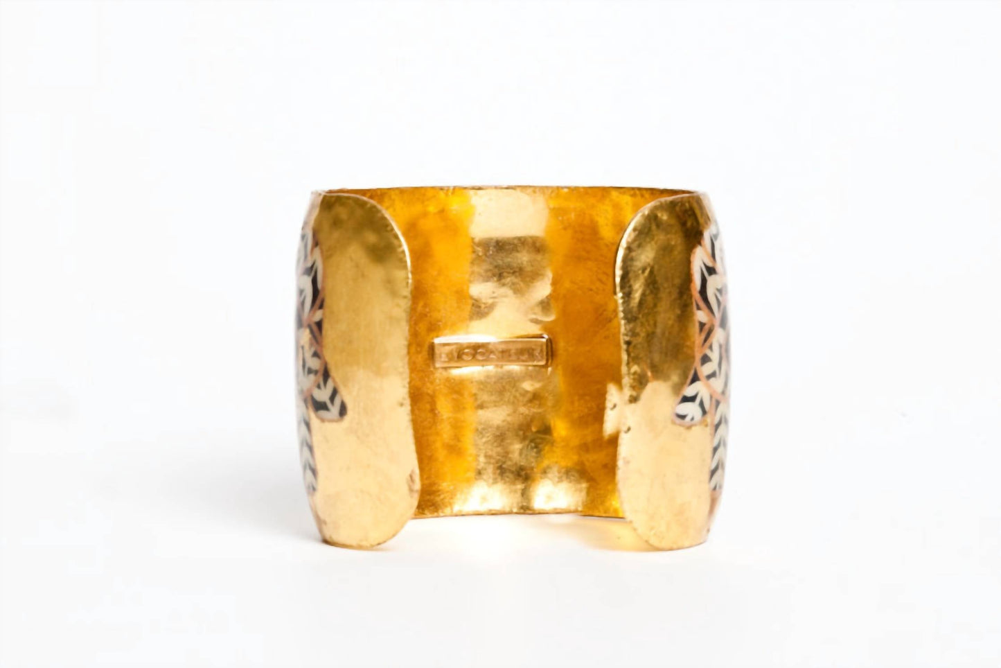 Avenue Chic - Women's Hamsa Cuff