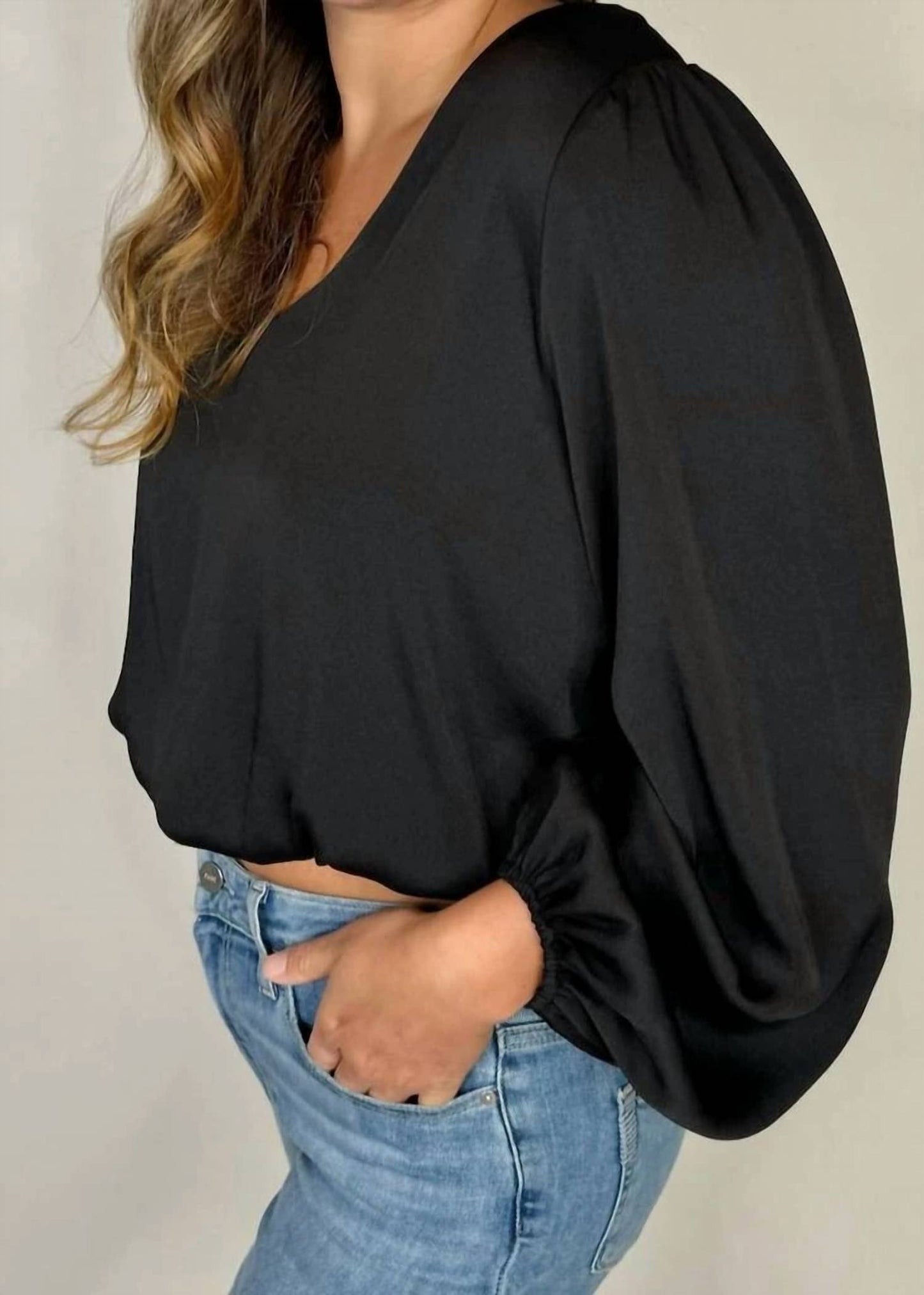 Kld. Signature - Washed Satin V-neck Bubble Hem Blouse