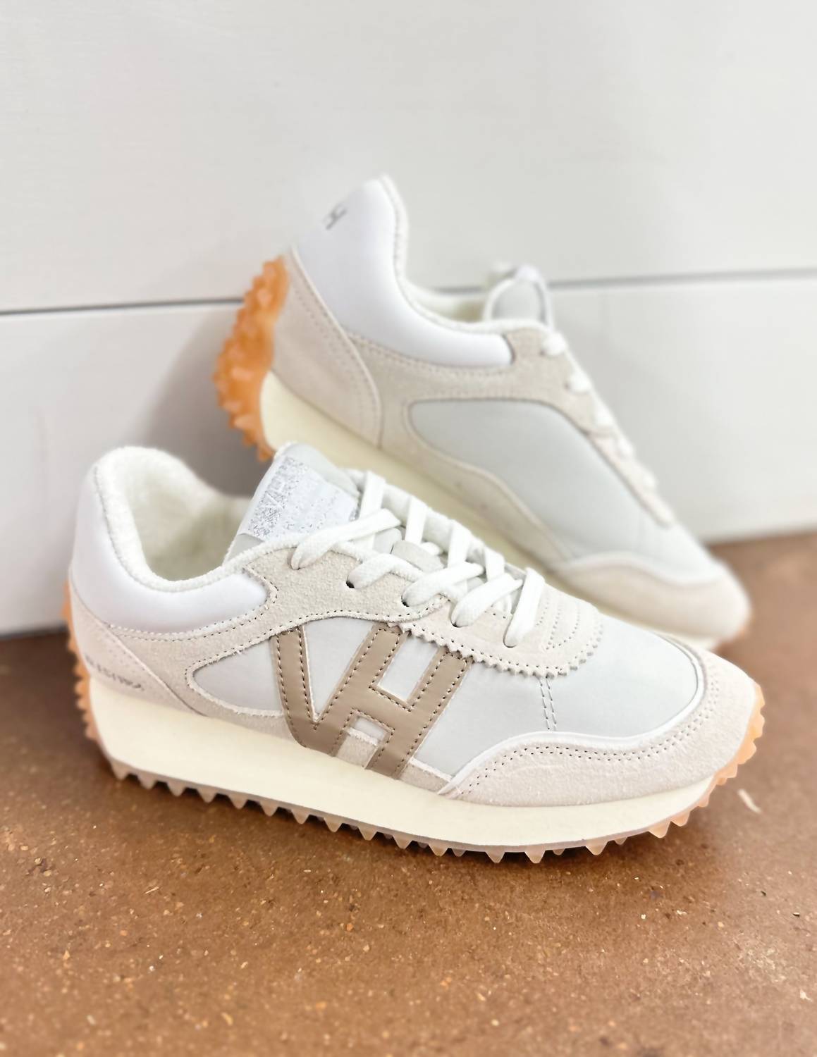 Vintage Havana - Women's Cosmic 15 Sneaker