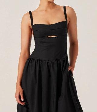 Astr - Jevi Sleeveless Bubble Midi Dress