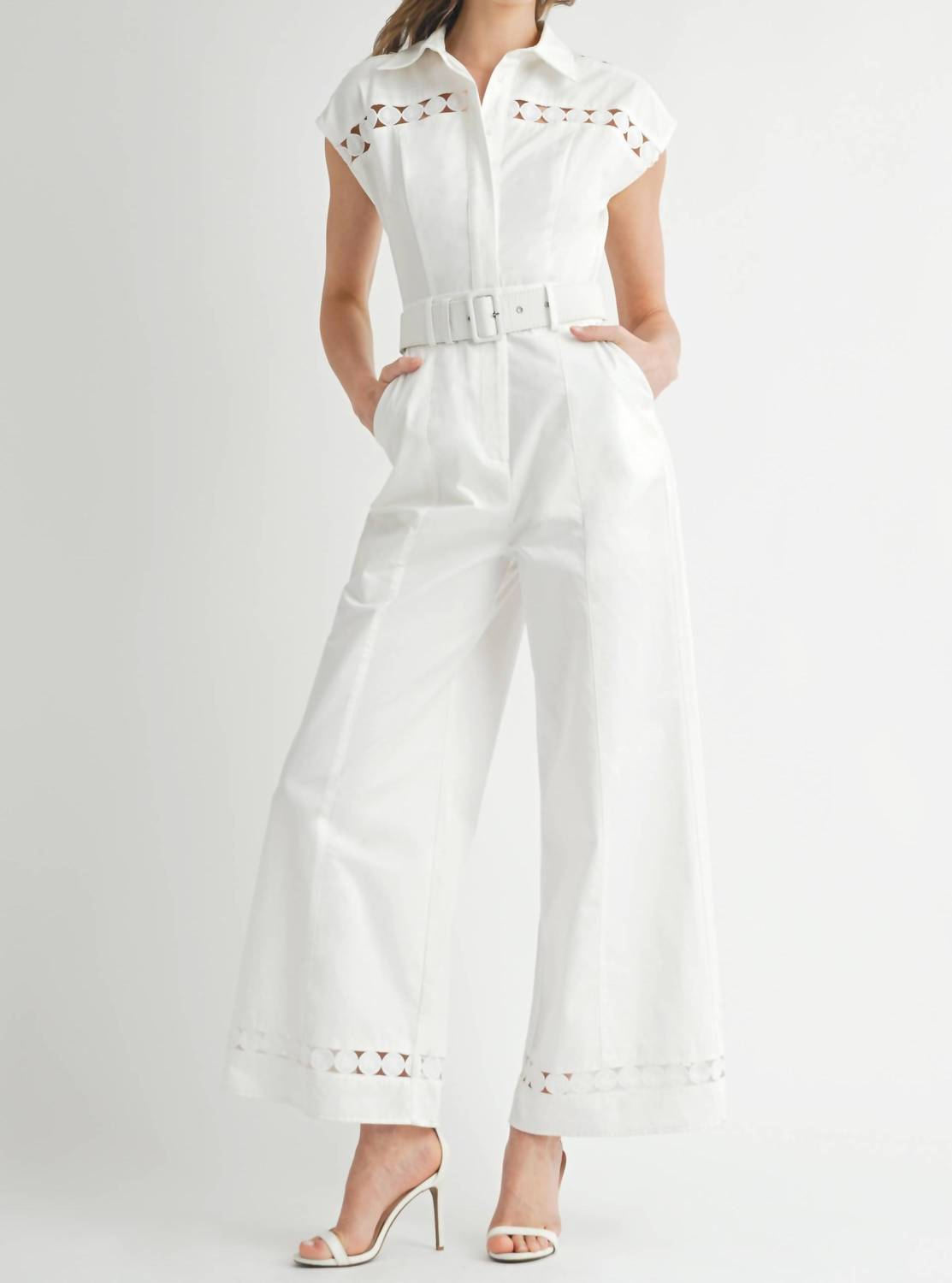 Eb Luxe - Embroidered Detailed Jumpsuit