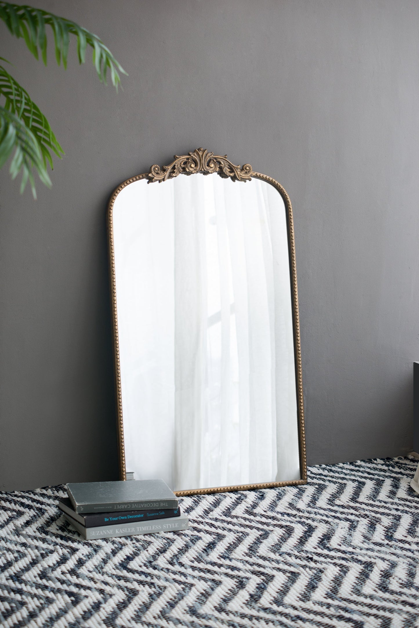 The Aurelia Mirror