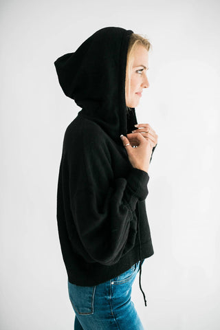 Falcon Park - Sara Hoodie