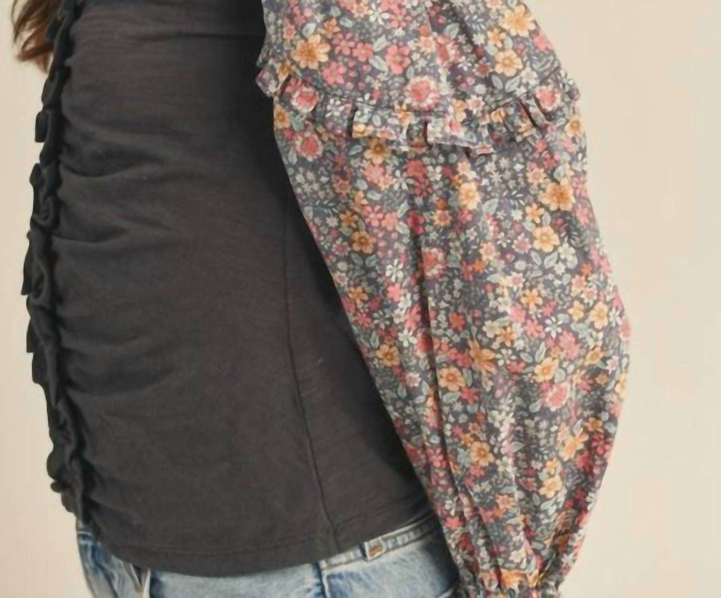 &Merci - Flirty Ruffles Blouse