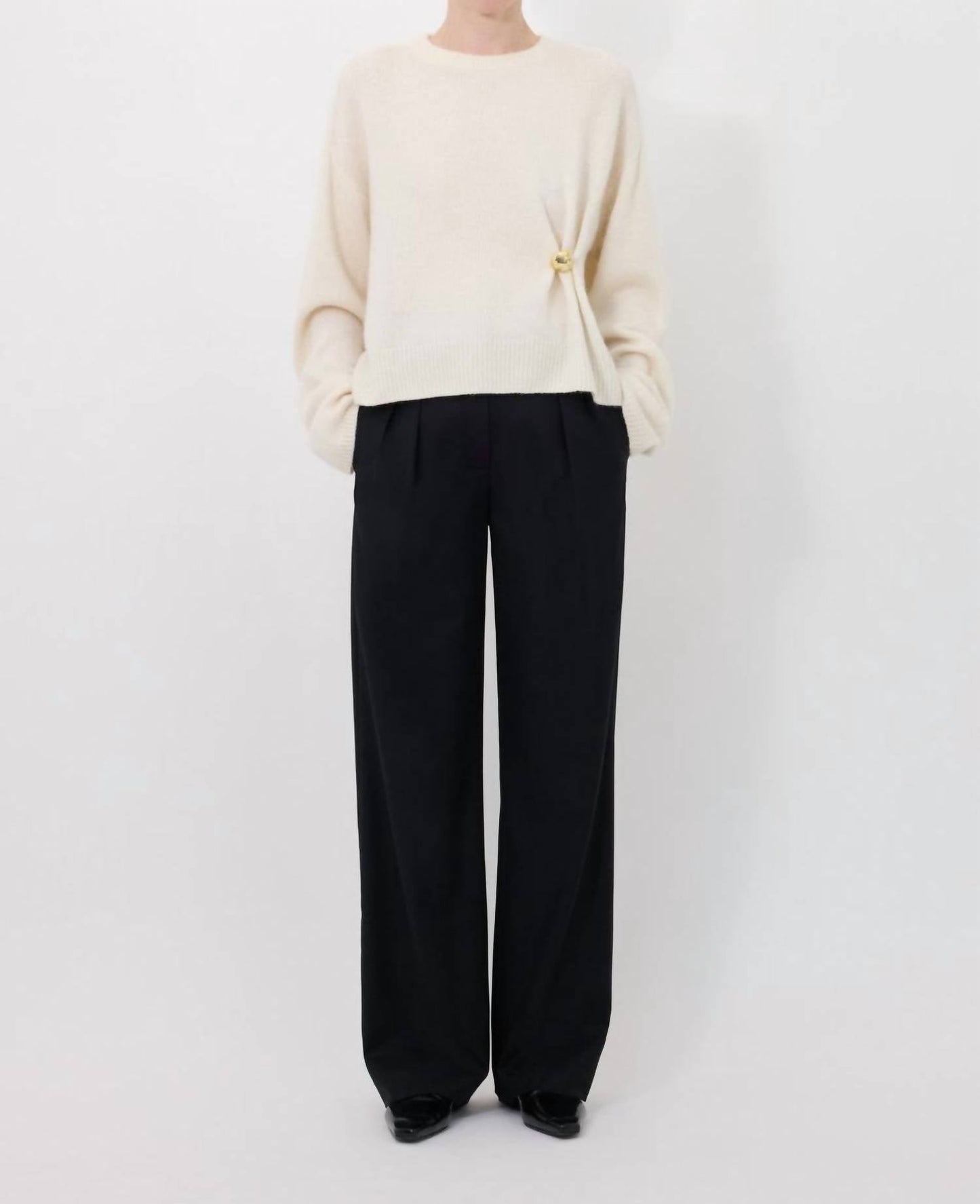 Loulou De Saison - Bill Metal Ornament Cashmere Sweater