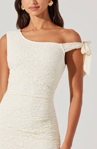 Astr - Emely Off Shoulder Midi Dress