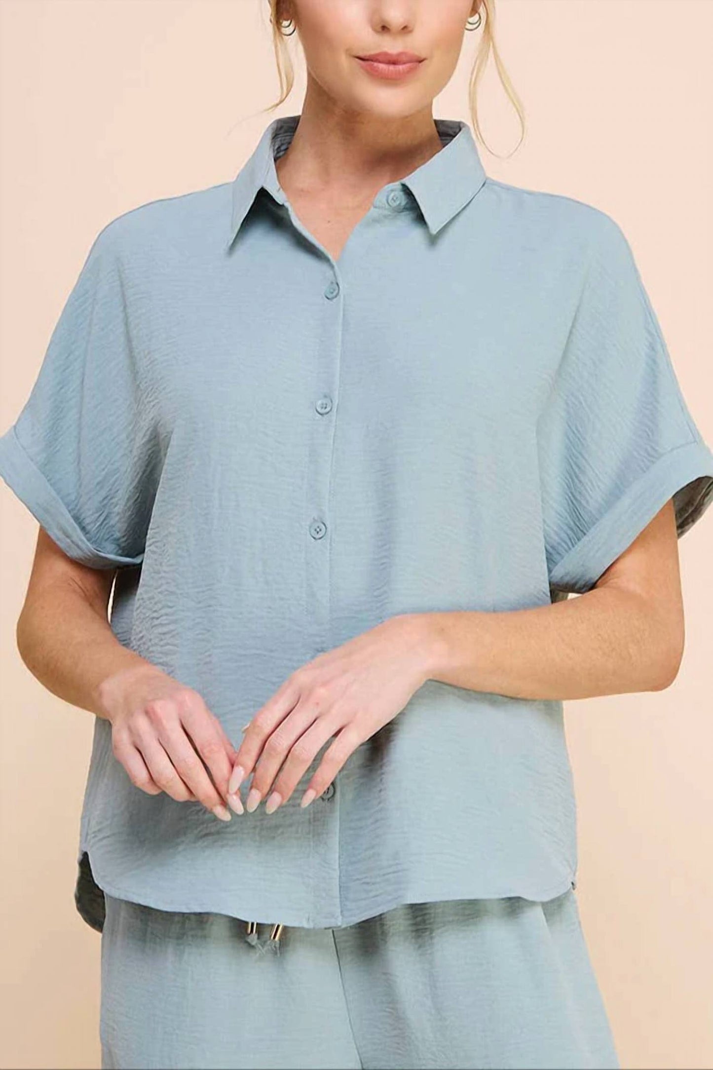 Allie Rose - Soft & Airy Rolled Cuff Short Sleeve Top And Adjustable Short
