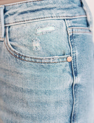 Judy Blue - High Rise Rigid Magic Destroyed Straight Jeans