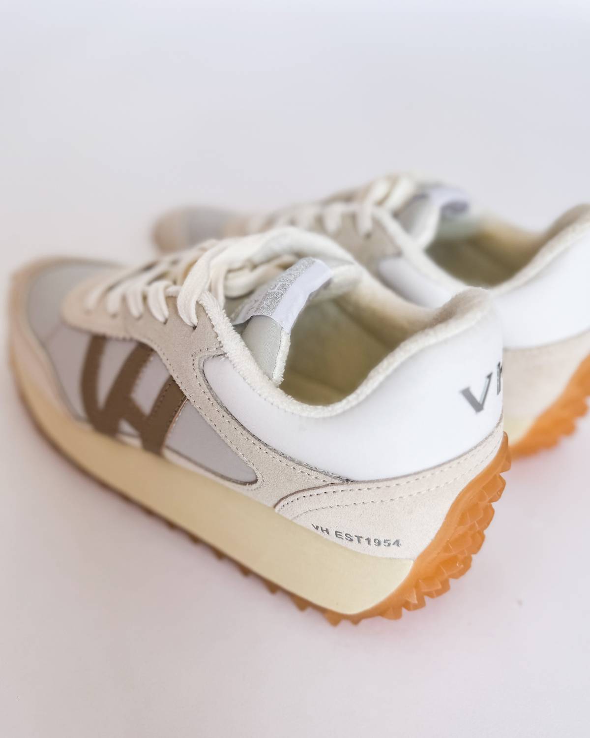 Vintage Havana - Women's Cosmic 15 Sneakers