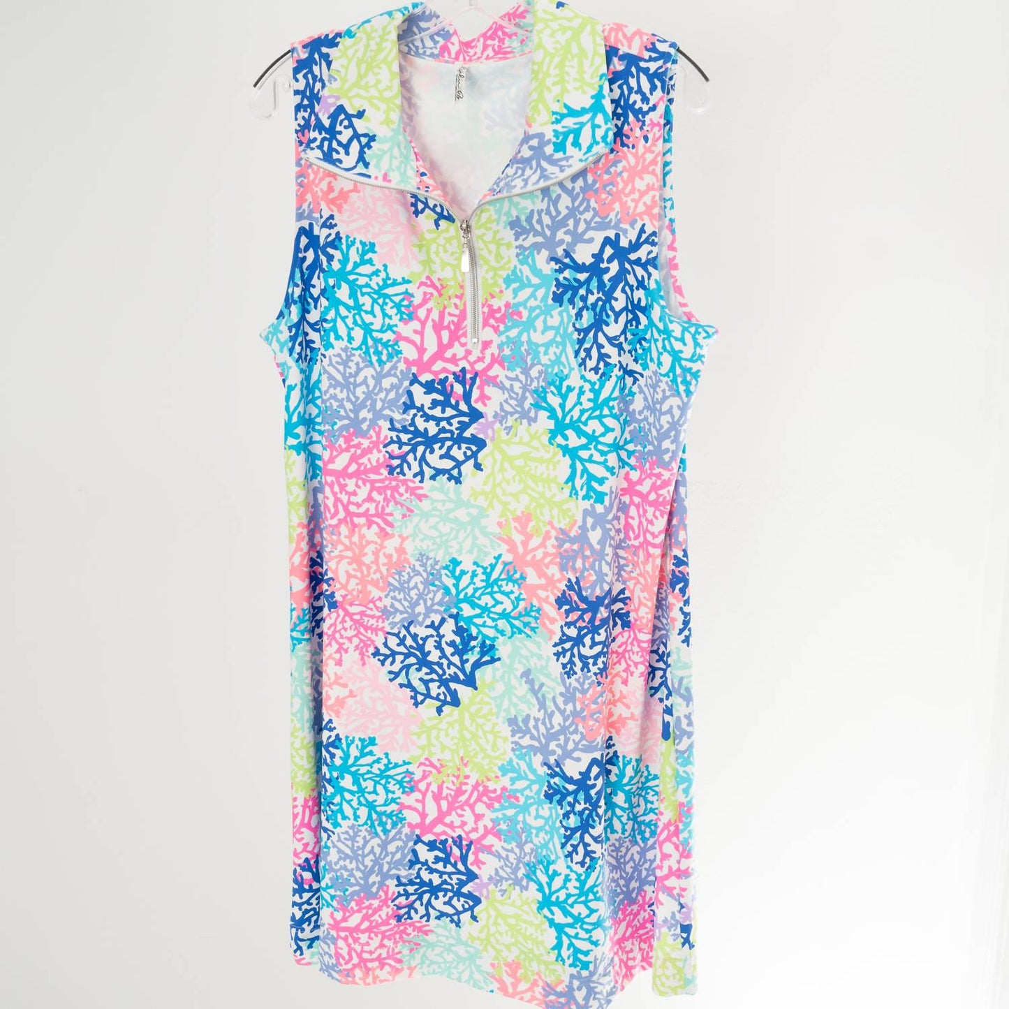 Lola & Sophie - Women's Sleeveless Tunic Top