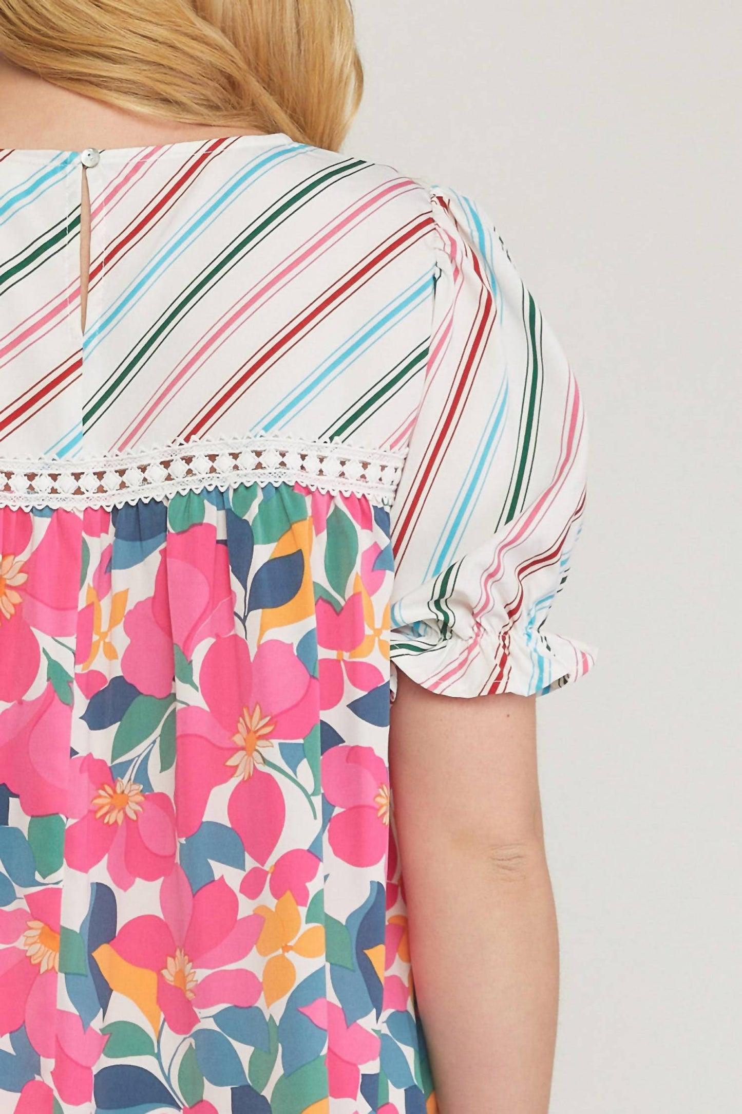 Entro - Mixed Print & Lace Blouse