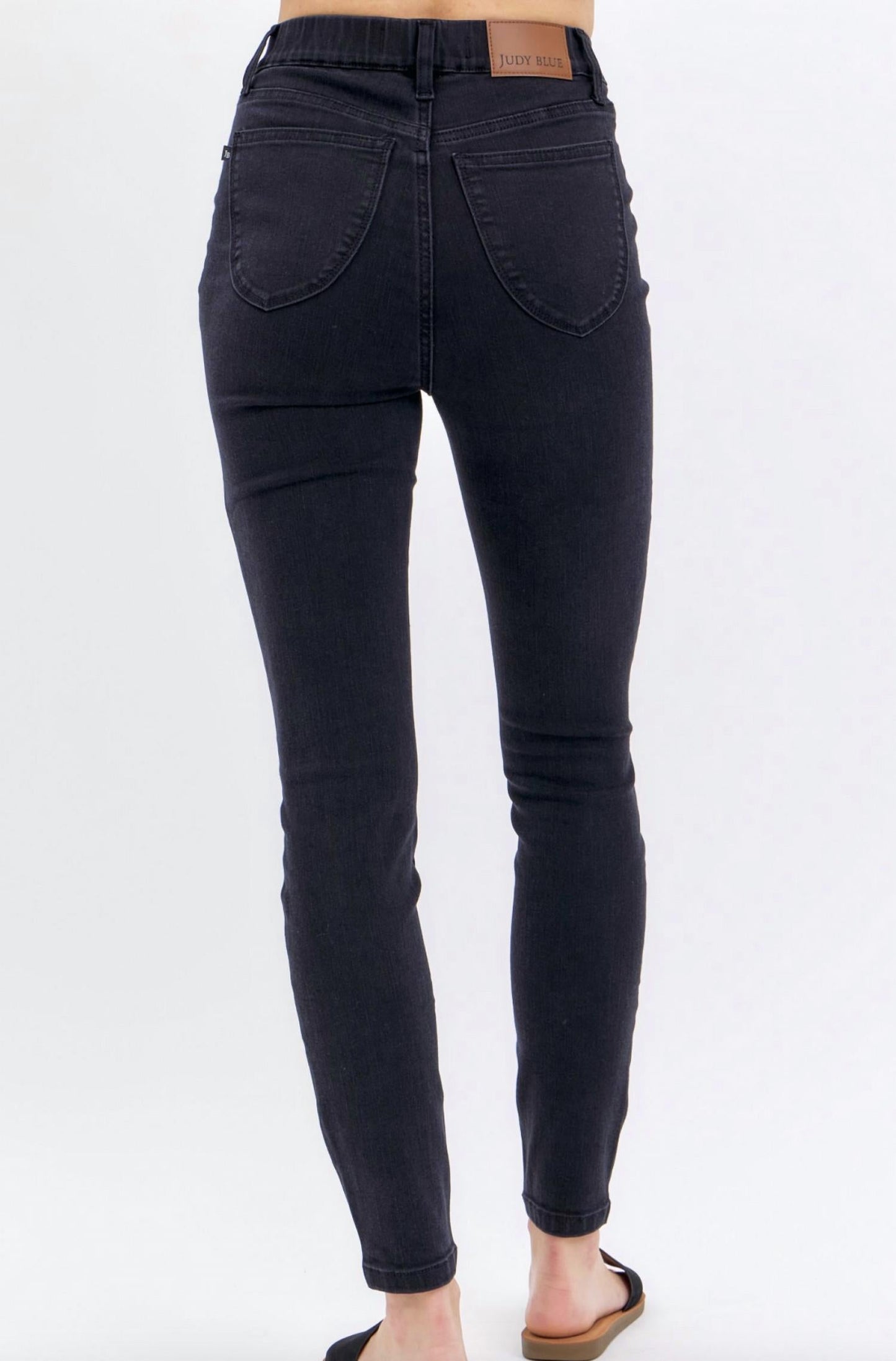 Judy Blue - Pull-on Skinny Jeans