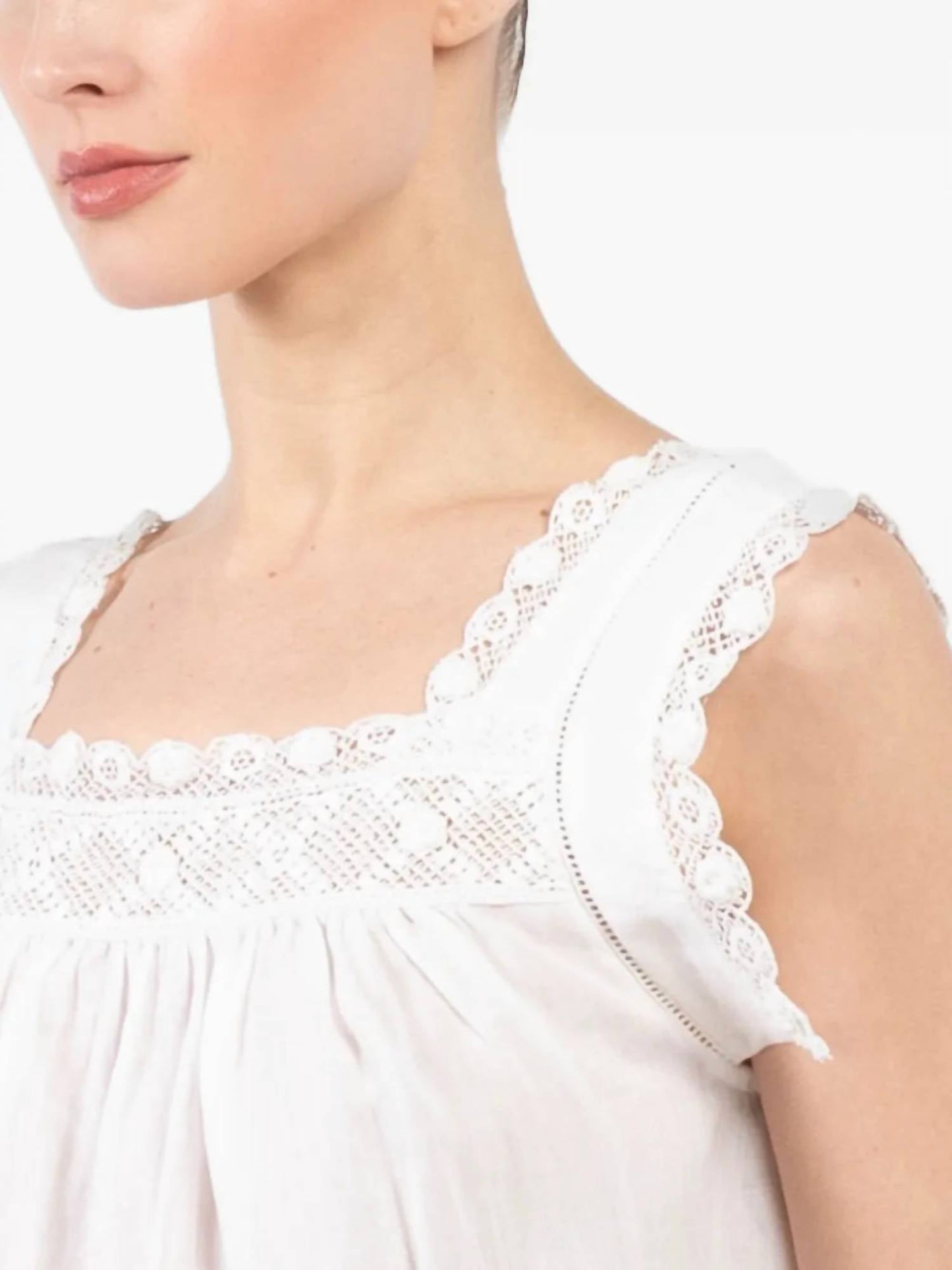 Dôen - Aphra Floral Lace Top