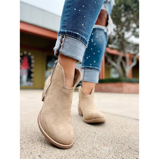 Very G - Diverse Booties