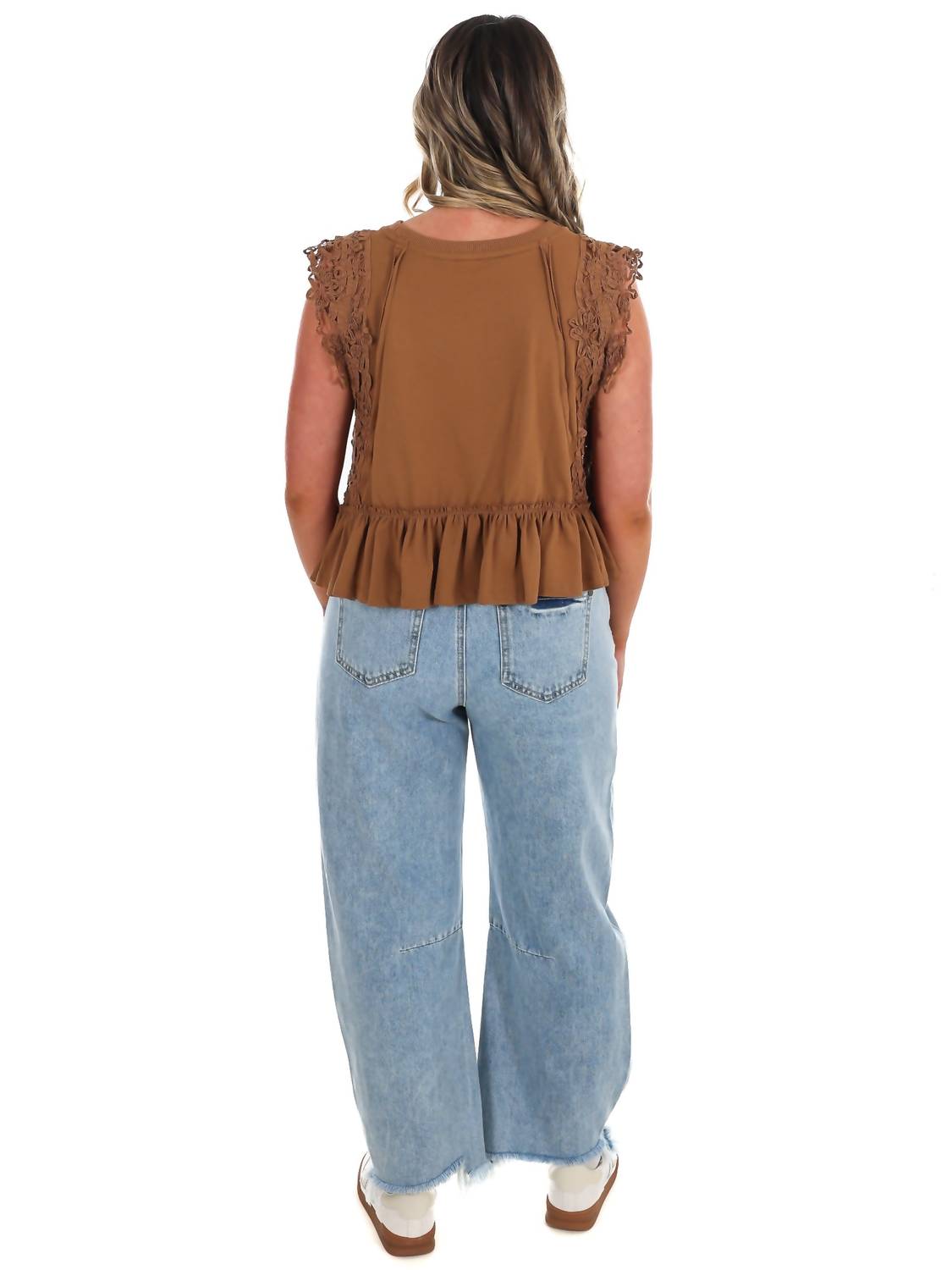 Ee:Some - Delicate Edge Lace Trim Top