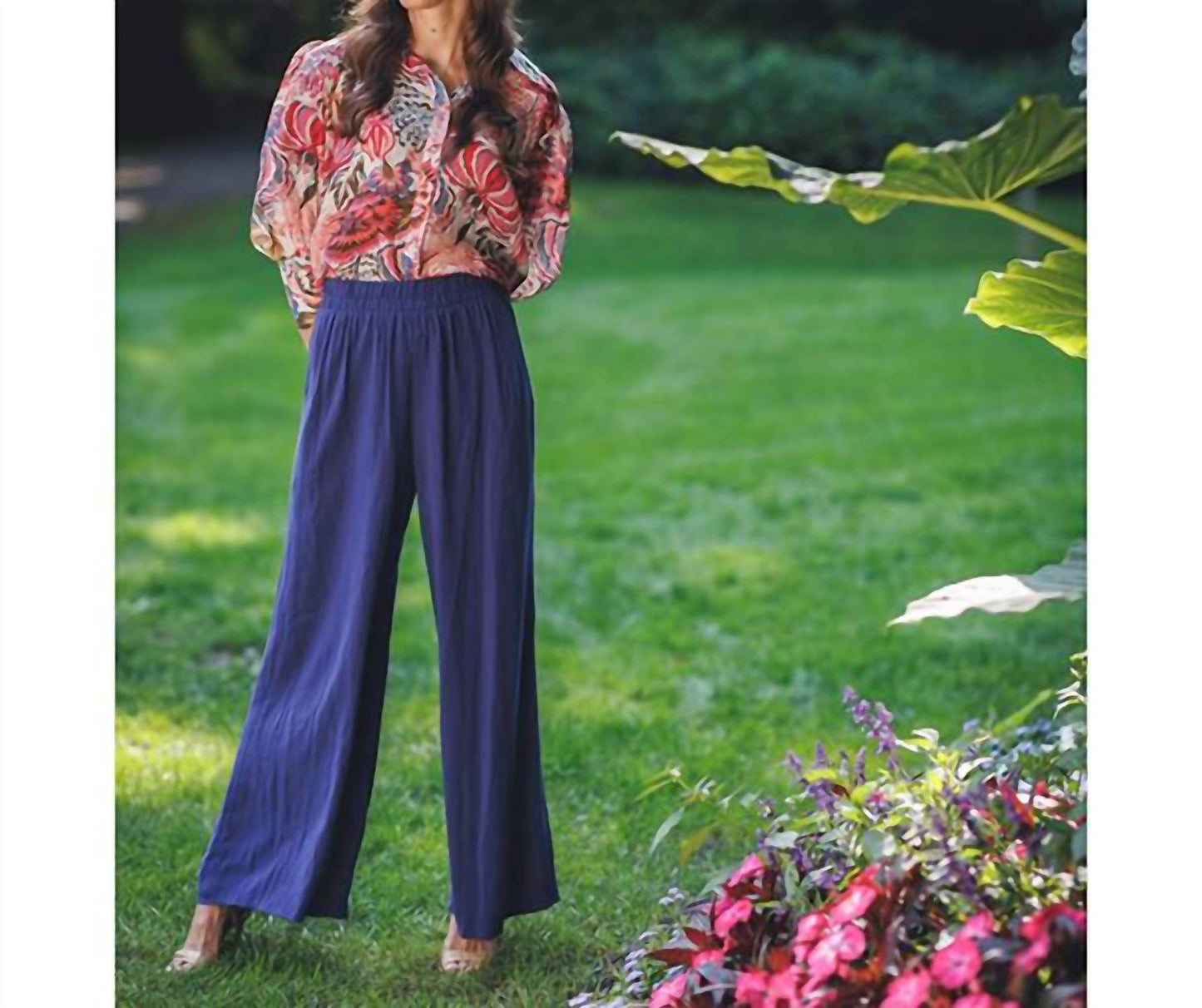 Papillon - Women's Jessica Bold Floral Button Front Top