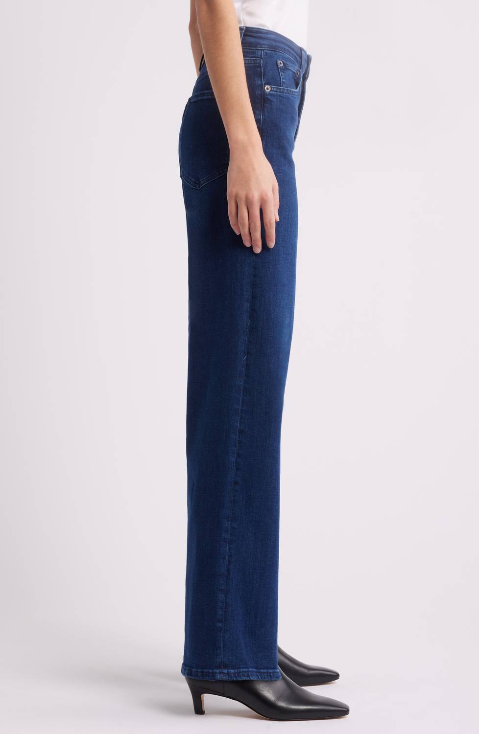 Rails - Getty Jean