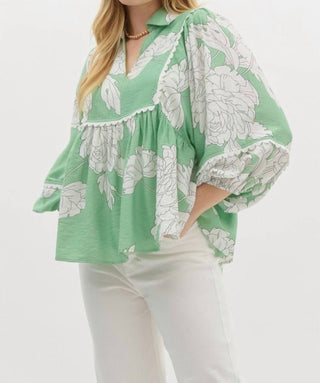 Entro - Sweet & Scalloped Floral Blouse