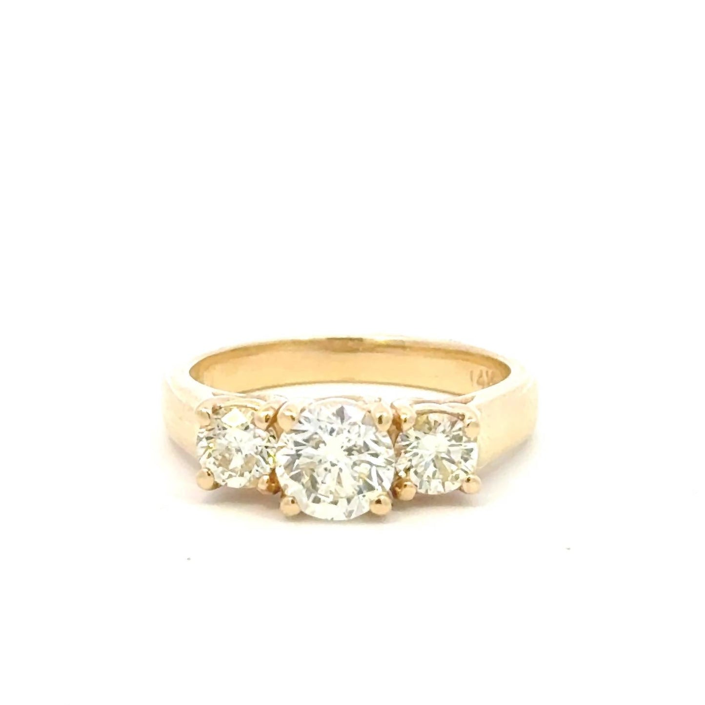 Aamiaa - 1.66 Carat Natural Diamond Three-stone Ring