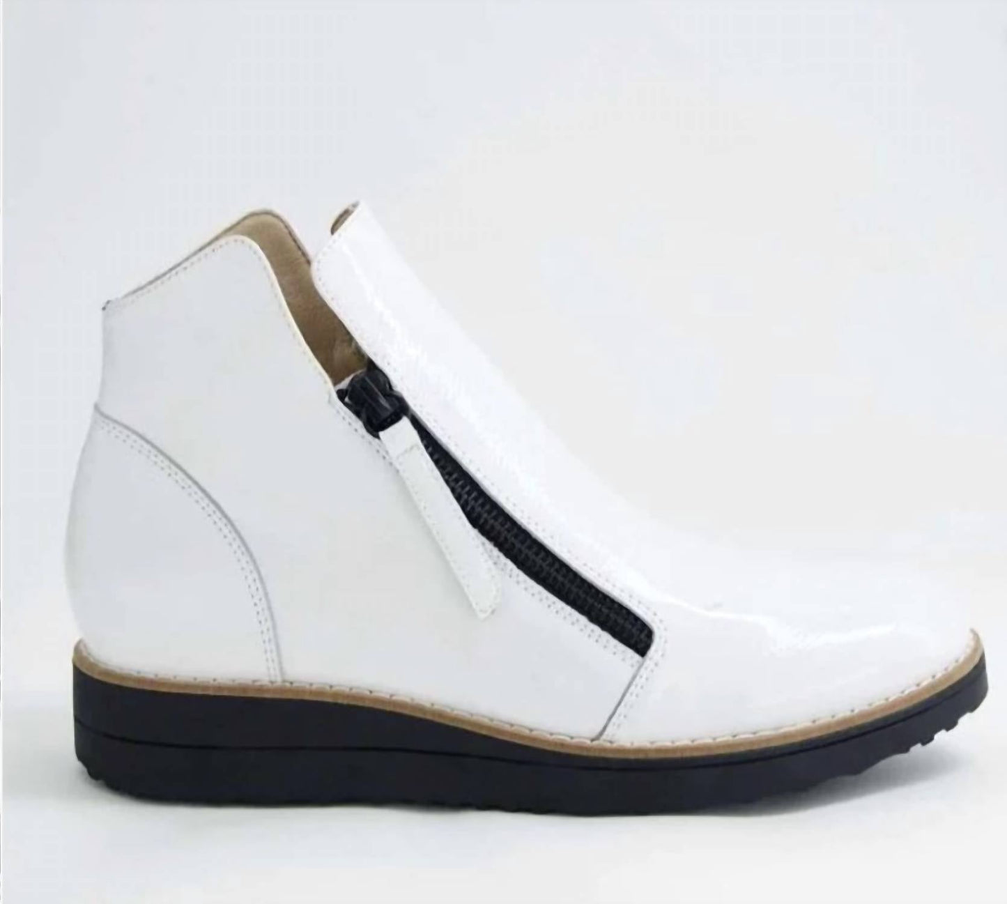 Django & Juliette - Women's Ohmy Patent Leather Ankle Boots