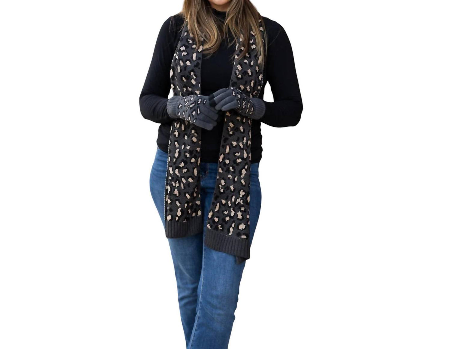 Julia Rose - Women's Gemma Leopard Scarf